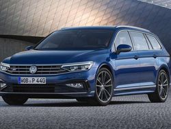 Azul Usado 2023 VW Passat Familiar | 19.890 €