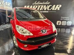 Rojo Usado 2006 Peugeot 1007 Utilitario | 3900 € (Un poco caro)