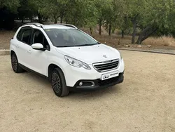 Blanco Usado 2015 Peugeot 2008 Active SUV | 8000 € (Precio justo)
