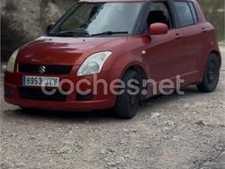 Rojo Usado 2007 Suzuki Swift GL Utilitario | 3200 €