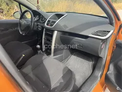 Naranja Usado 2006 Peugeot 207 Berlina | 3500 € (Precio justo)