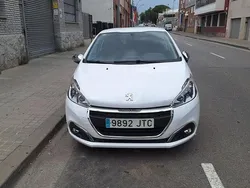 Blanco Usado 2016 Peugeot 208 Utilitario | 6800 € (Buen precio)