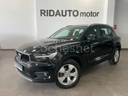 Negro Usado 2021 Volvo XC40 Momentum SUV | 26.490 € (Precio justo)