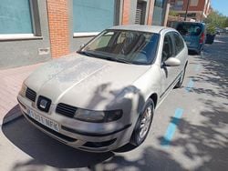 Gris / plata Usado 2003 Seat Leon Stella Berlina | 3000 € (Precio justo)