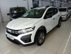 Blanco Usado 2023 Dacia Sandero Essentiel Utilitario | 13.500 € (Precio justo)