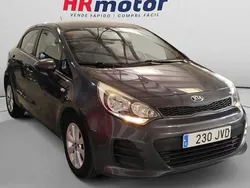 Usado 2016 Kia Rio | 8290 € (Buen precio)