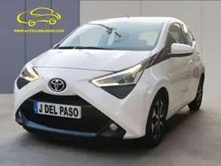 Blanco Usado 2021 Toyota Aygo X-play Utilitario | 9900 € (Buen precio)