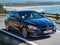 Rojo Usado 2017 Mercedes CLA200 Shooting Brake Familiar | 17.390 € (Buen precio)