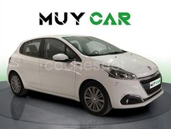 Blanco Usado 2019 Peugeot 208 Signature Sky Utilitario | 13.490 € (Precio justo)