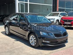 Negro Usado 2021 Skoda Octavia Ambition Berlina | 16.900 € (Un poco caro)