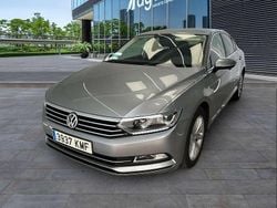 Plateado Usado 2018 VW Passat Advance Berlina | 17.000 € (Precio justo)