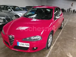 Rojo Usado 2006 Alfa Romeo 147 Utilitario | 4300 € (Precio justo)