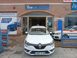 Blanco Usado 2019 Renault Mégane IV Business Berlina | 13.500 € (Precio justo)