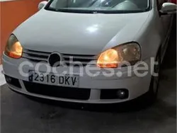 Blanco Usado 2005 VW Golf IV Trendline Berlina | 3500 € (Precio justo)