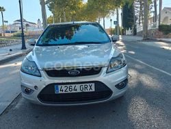 Gris / plata Usado 2009 Ford Focus Titanium Berlina | 3300 € (Precio justo)