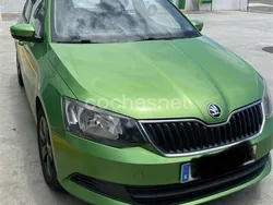 Verde Usado 2017 Skoda Fabia Berlina | 8000 € (Buen precio)
