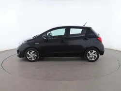 Azul Usado 2017 Toyota Yaris Hybrid City Berlina | 14.399 € (Buen precio)