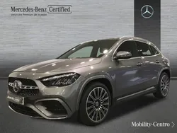 Mountaingrau met. Usado 2024 Mercedes GLA200 AMG line SUV | 44.500 € (Precio justo)