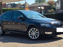 Negro Usado 2016 Skoda Octavia Style Utilitario | 12.900 € (Un poco caro)