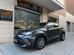 Gris / plata Usado 2021 Toyota C-HR Advance SUV | 23.500 € (Precio justo)