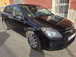 Negro Usado 2005 Opel Astra Enjoy Berlina | 3000 € (Precio justo)