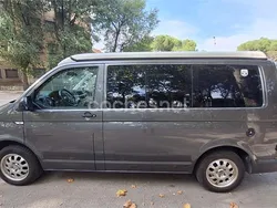 Gris / plata Usado 2016 VW Caravelle Trendline Monovolumen | 38.000 €