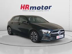 Azul Usado 2021 Mercedes A180 Berlina | 24.510 € (Precio justo)