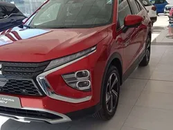 Rojo Nuevo 2025 Mitsubishi Eclipse Cross SUV | 26.700 €