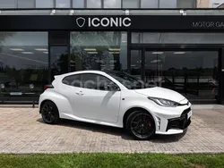 Blanco Usado 2024 Toyota Yaris Berlina | 49.900 €