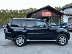 Negro Usado 2007 Mitsubishi Montero Intense SUV | 19.999 € (Caro)