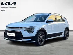 Blanco Usado 2023 Kia Niro SUV | 31.400 € (Precio justo)