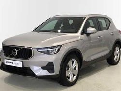 Plateado Usado 2025 Volvo XC40 Core SUV | 33.500 €