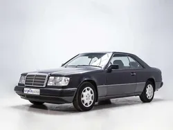 Negro Usado 1991 Mercedes E300 | 16.900 €