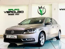 Beige Usado 2012 VW Passat Berlina | 9000 € (Un poco caro)