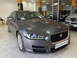 Gris Usado 2017 Jaguar XE Portfolio Berlina | 10.500 € (Buen precio)
