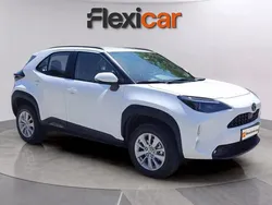 Blanco Nuevo 2025 Toyota Yaris Hybrid Active | 23.890 € (Precio justo)