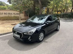 Negro Usado 2018 Hyundai i30 Utilitario | 10.900 € (Precio justo)