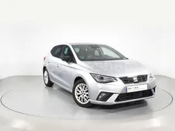 Gris plata Usado 2024 Seat Ibiza FR Berlina | 17.500 € (Buen precio)