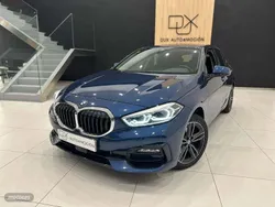 Azul Usado 2022 BMW 118 Sport Line Utilitario | 24.790 €