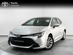 Gris / plata Usado 2024 Toyota Corolla Active Berlina | 26.800 € (Un poco caro)