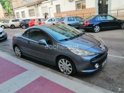 Gris / plata Usado 2009 Peugeot 207 CC Descapotable | 3500 € (Buen precio)