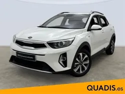 Clear white (ud) Usado 2021 Kia Stonic SUV | 14.195 € (Precio justo)