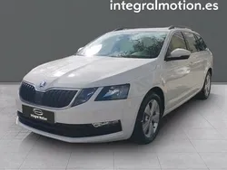 Usado 2020 Skoda Octavia Ambition Familiar | 14.900 € (Precio justo)