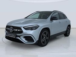Gris plata Usado 2024 Mercedes GLA200 SUV | 44.900 €
