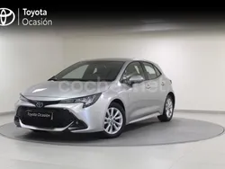 Gris / plata Usado 2024 Toyota Corolla Active Berlina | 24.990 € (Precio justo)