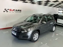 Gris / plata Usado 2014 VW Tiguan Business SUV | 12.900 € (Un poco caro)