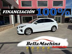 Blanco Usado 2022 Kia Ceed Berlina | 14.950 € (Un poco caro)