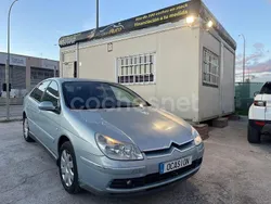 Gris / plata Usado 2005 Citroën C5 Attraction Berlina | 1999 € (Precio justo)