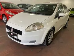 Blanco Usado 2009 Fiat Punto Sport Utilitario | 4300 €