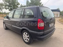 Negro Usado 2004 Opel Zafira Monovolumen | 2700 € (Precio justo)